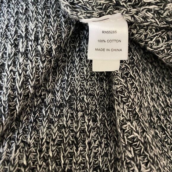 Express Grey V Neck  Sweater Size Medium Oversized - Picture 6 of 7